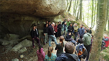 Carsten Münker explains the geology of the Siebengebirge Volcanic Field